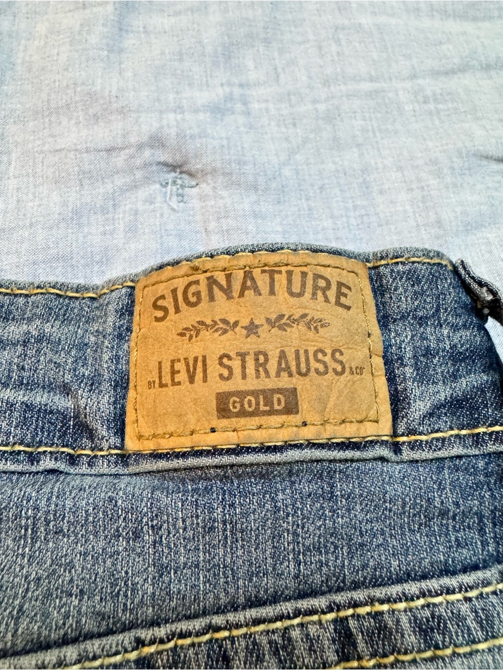Signature by Levi Strauss & Co. Mid Rise Slim Boyfriend - Picture 8 of 13